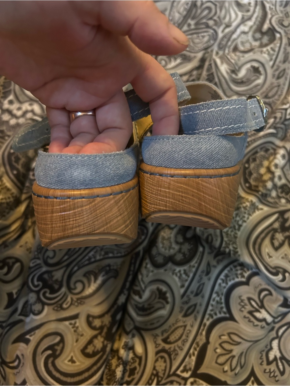 NEW! Alegria clogs - Picture 9 of 11